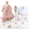 Set Botez "Ingerasul Dulce", format din Trusou Complet, Lumanare si Tinuta Eleganta, model Ingeras, 12 piese, pentru Fete, culoare Roz , marca LoreBebe ®