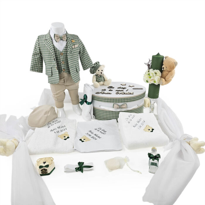 Set Botez "Aris Matei", format din Trusou Complet, Lumanare si Tinuta Eleganta, model Ursulet, 18 piese, pentru Baieti, culoare Verde, marca LoreBebe ® - imagine 1
