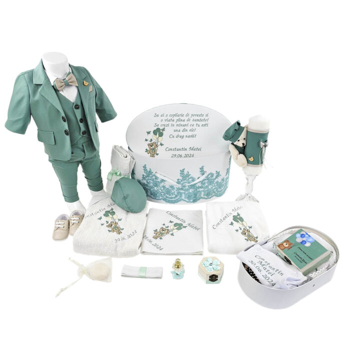 Set Botez "Constantin Matei", format din Trusou Complet, Lumanare si Tinuta Eleganta, model Ursulet, 23 piese, pentru Baieti, culoare Verde, marca LoreBebe ® - imagine 1