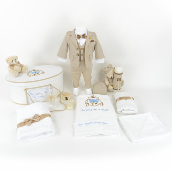 Set Botez "Micul Imparat", format din Trusou Complet, Lumanare si Tinuta Eleganta, model Ursulet, 16 piese, pentru Baieti, culoare Crem, marca LoreBebe ® - imagine 1