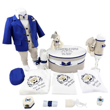 Set Botez "Igor Andrei ", format din Trusou Complet, Lumanare si Tinuta Eleganta, model Ursulet, 17 piese, pentru Baieti, culoare Albastru, marca LoreBebe ®