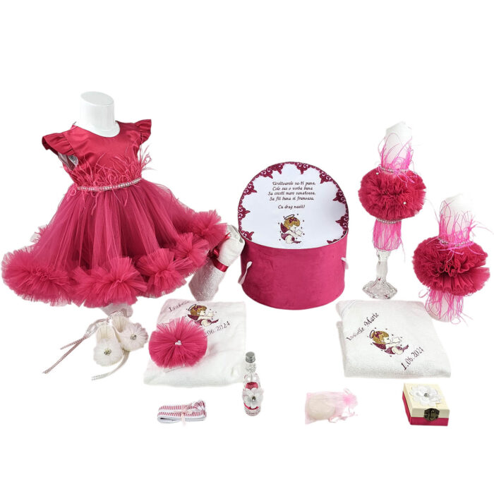 Set Botez "Isabelle Marie", format din Trusou Complet, Lumanare si Tinuta Eleganta, model Ingeras, 14 piese, pentru Fete, culoare Siclam, marca LoreBebe ® - imagine 1
