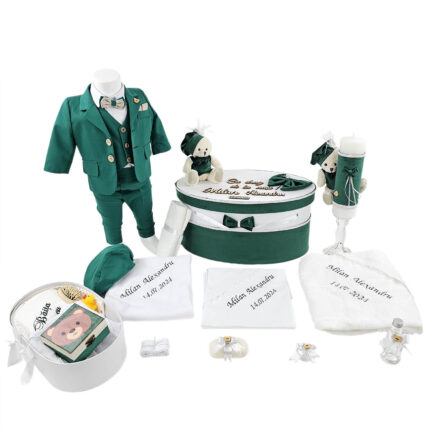 Set Botez "Milan Alexandru", format din Trusou Complet, Lumanare si Tinuta Eleganta, model Ursulet, 23 piese, pentru Baieti, culoare Verde, marca LoreBebe ®