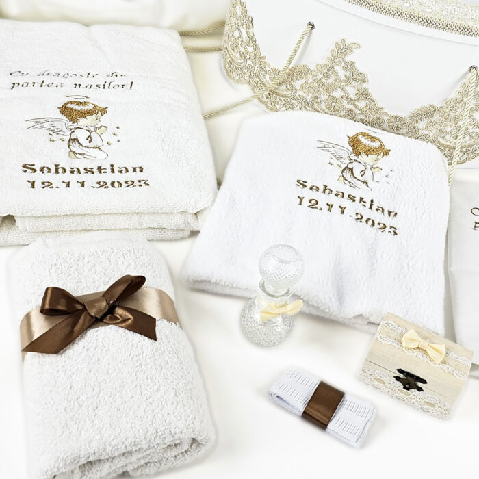 Set Botez "Ingerasul de Lumina", format din Trusou Complet, Lumanare si Tinuta Eleganta, model Ingeras, 16 piese, pentru Baieti, culoare Auriu, marca LoreBebe ® - imagine 2