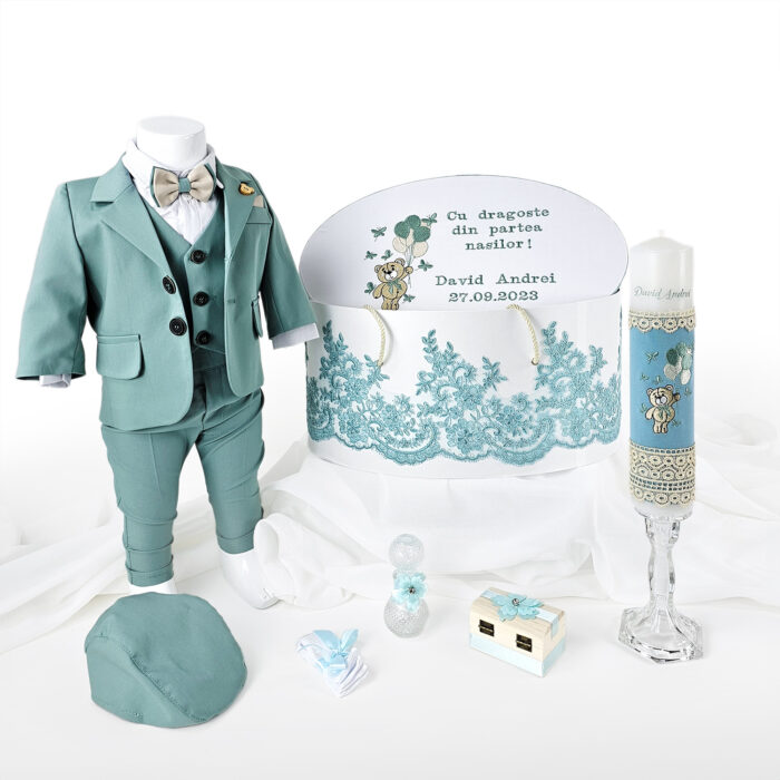 Set Botez "Micul Paradis", format din Trusou Complet, Lumanare si Tinuta Eleganta, model Ursulet, 16 piese, pentru Baieti, culoare Verde, marca LoreBebe ® - imagine 2