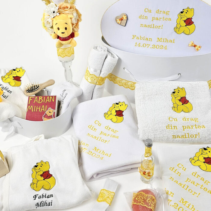 Set Botez "Fabian Mihai", format din Trusou Complet si Lumanare, model Winnie The Pooh, 16 piese, pentru Baieti, culoare Galben, marca LoreBebe ® - imagine 2