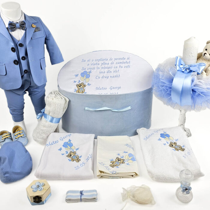 Set Botez "Mateo George", format din Trusou Complet, Lumanare si Tinuta Eleganta, model Ursulet, 17 piese, pentru Baieti, culoare Bleumarin, marca LoreBebe ® - imagine 2