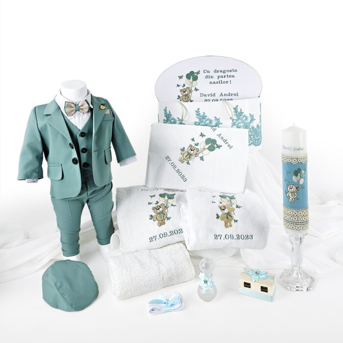 Set Botez "Micul Paradis", format din Trusou Complet, Lumanare si Tinuta Eleganta, model Ursulet, 16 piese, pentru Baieti, culoare Verde, marca LoreBebe ® - imagine 3