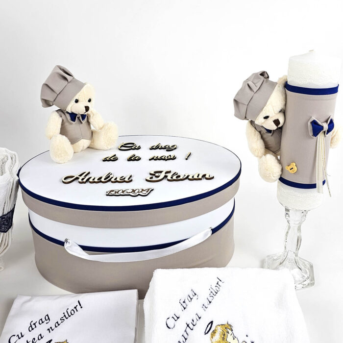 Set Botez "Andrei Florin", format din Trusou Complet, Lumanare si Tinuta Eleganta, model Ursulet, 17 piese, pentru Baieti, culoare Albastru, marca LoreBebe ® - imagine 3