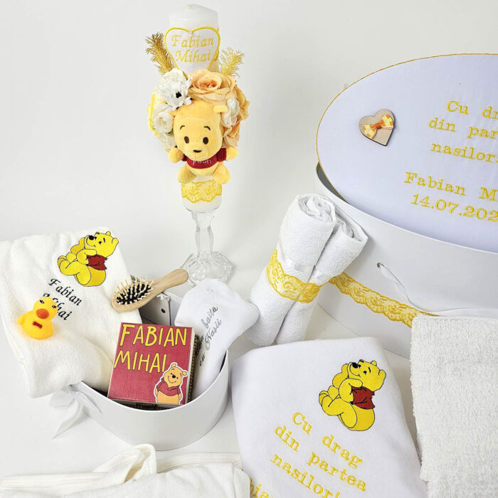 Set Botez "Fabian Mihai", format din Trusou Complet si Lumanare, model Winnie The Pooh, 16 piese, pentru Baieti, culoare Galben, marca LoreBebe ® - imagine 3