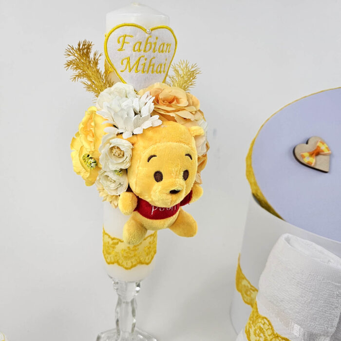 Set Botez "Fabian Mihai", format din Trusou Complet si Lumanare, model Winnie The Pooh, 16 piese, pentru Baieti, culoare Galben, marca LoreBebe ® - imagine 4