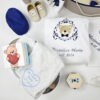 Set Botez "Maximilian Marin", format din Trusou Complet, Lumanare si Tinuta Eleganta, model Ursulet, 24 piese, pentru Baieti, culoare Albastru, marca LoreBebe ® - imagine 4